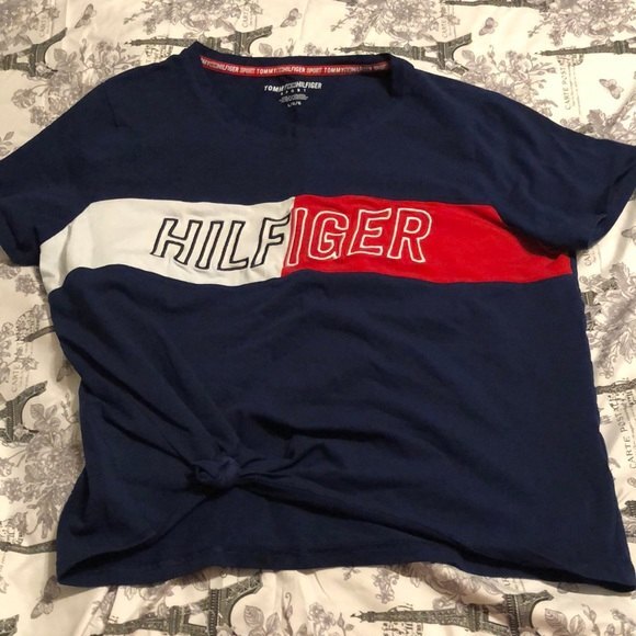 Tommy Hilfiger sport size large Tshirt - Picture 1 of 5